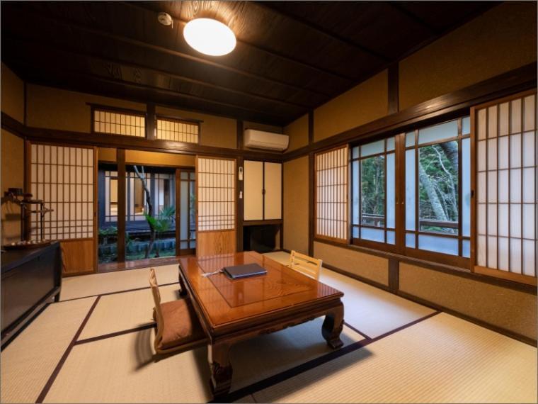 Nihon-No-Ashitaba Hotel Yufu Værelse billede